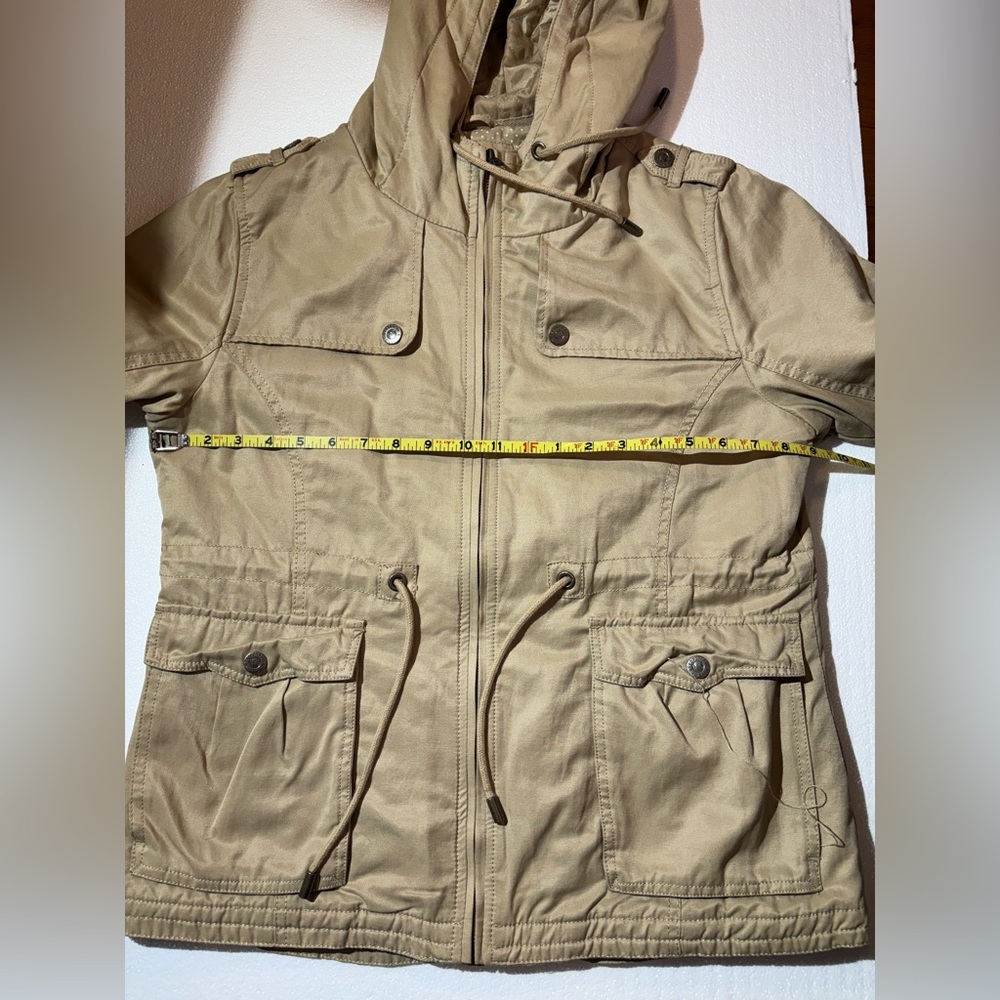 Jacket - Picture 8 of 9